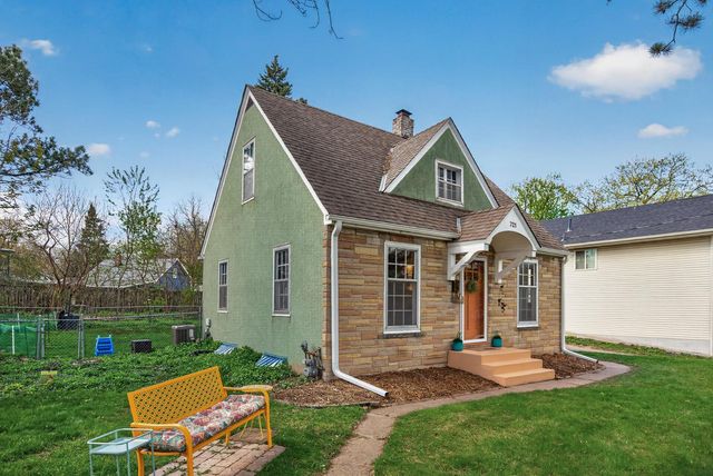 721 Parkway Drive, Saint Paul, MN 55106