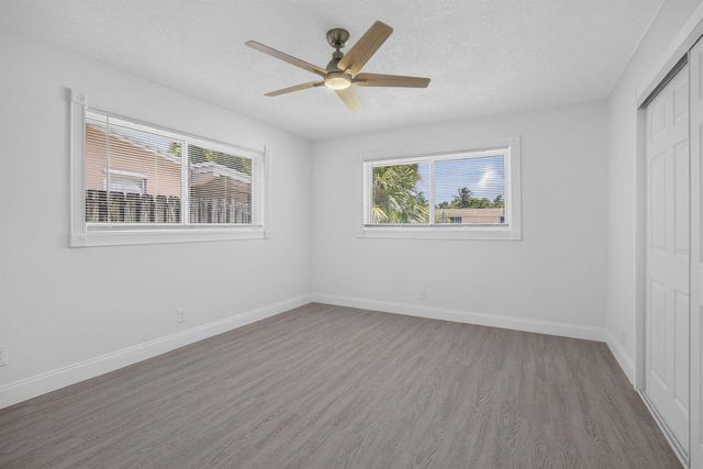 514 Riverside Drive, Palm Beach Gardens, FL 33410