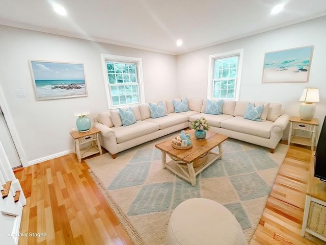 21 Bridge St, Beverly, MA 01915