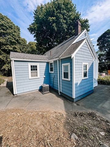 21 Bridge St, Beverly, MA 01915