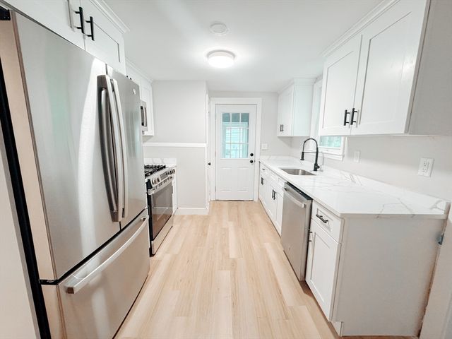 21 Bridge St, Beverly, MA 01915