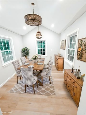21 Bridge St, Beverly, MA 01915