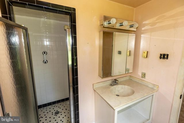 1929 HILLENDALE RD, Chadds Ford, PA 19317