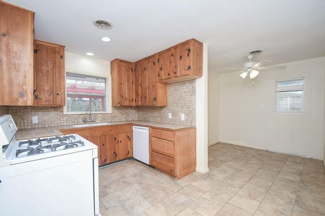 4117 Lymbar Drive, Houston, TX 77025