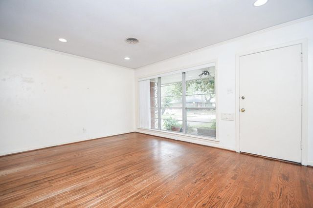 4117 Lymbar Drive, Houston, TX 77025