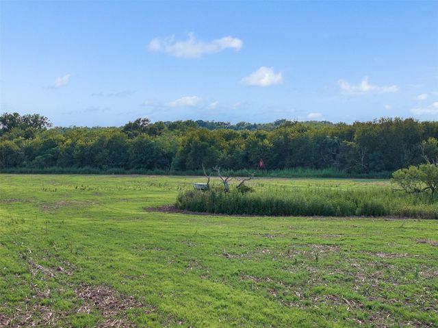 212 AC Black Bridge Road, Calvert, TX 77837