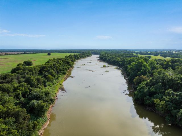 212 AC Black Bridge Road, Calvert, TX 77837