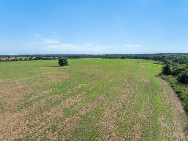 212 AC Black Bridge Road, Calvert, TX 77837