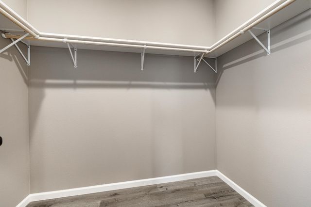 3704 45TH ST SE, Minot, ND 58701