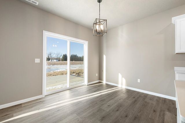 3704 45TH ST SE, Minot, ND 58701