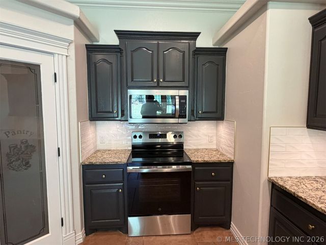 1403 S 9th Street, Mcalester, OK 74501