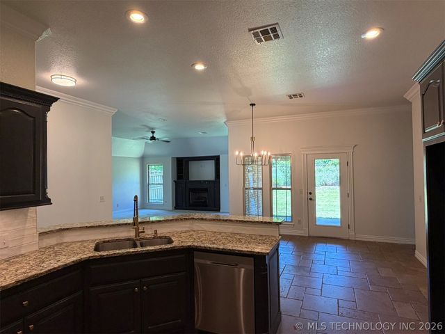 1403 S 9th Street, Mcalester, OK 74501
