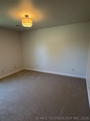 1403 S 9th Street, Mcalester, OK 74501