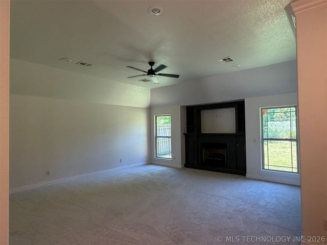 1403 S 9th Street, Mcalester, OK 74501