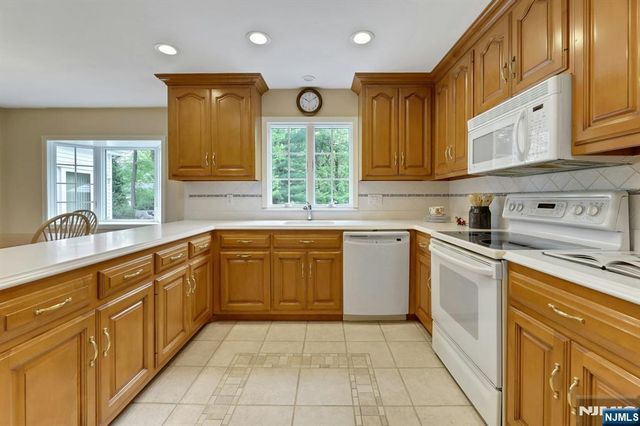 37 Longridge Road, Montvale, NJ 07645
