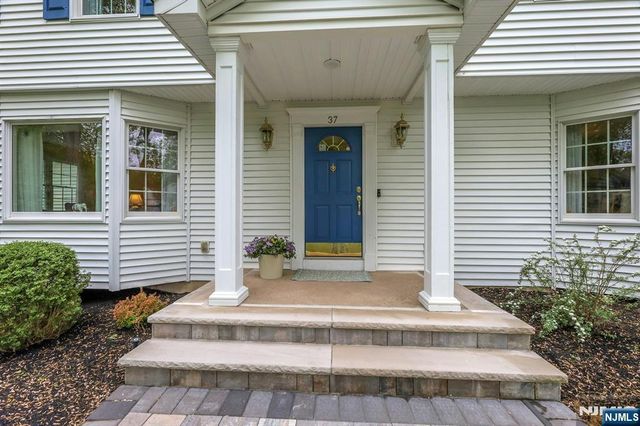 37 Longridge Road, Montvale, NJ 07645