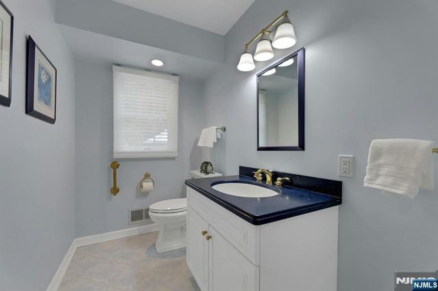 37 Longridge Road, Montvale, NJ 07645