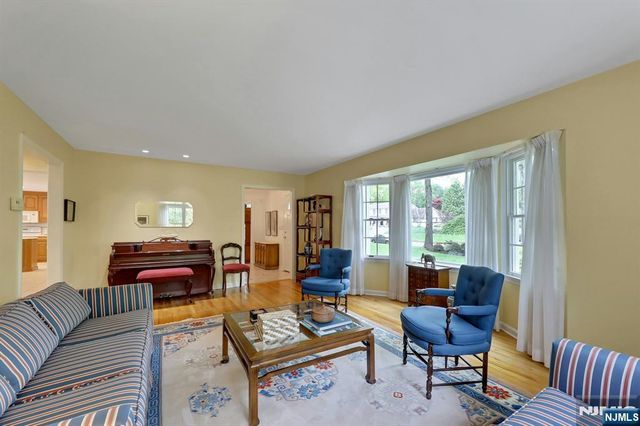 37 Longridge Road, Montvale, NJ 07645