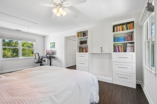 2 Stone Meadow Farm Dr, Shrewsbury, MA 01545