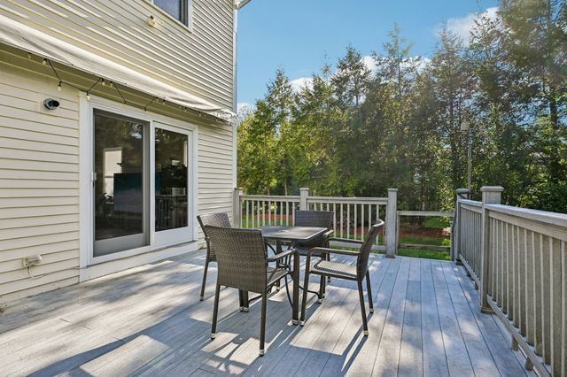2 Stone Meadow Farm Dr, Shrewsbury, MA 01545