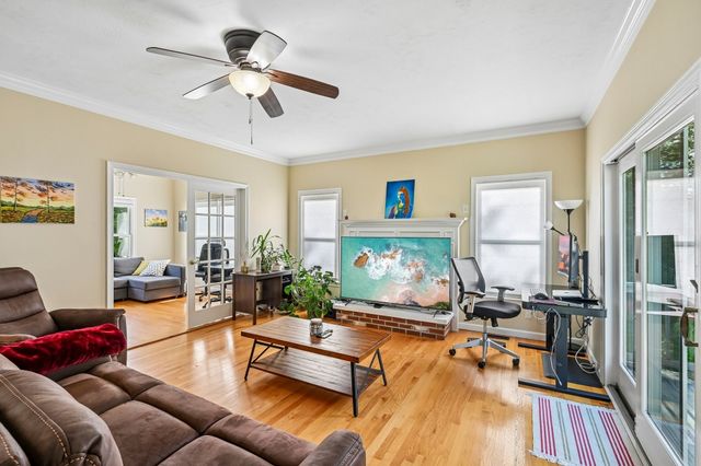 2 Stone Meadow Farm Dr, Shrewsbury, MA 01545