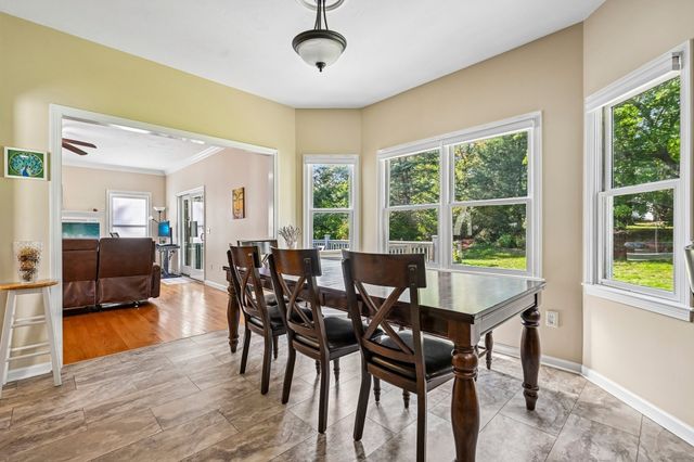 2 Stone Meadow Farm Dr, Shrewsbury, MA 01545