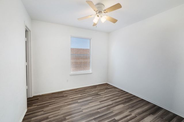 120 Mallard LN, Leander, TX 78641