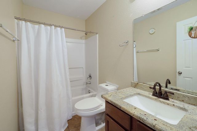 120 Mallard LN, Leander, TX 78641