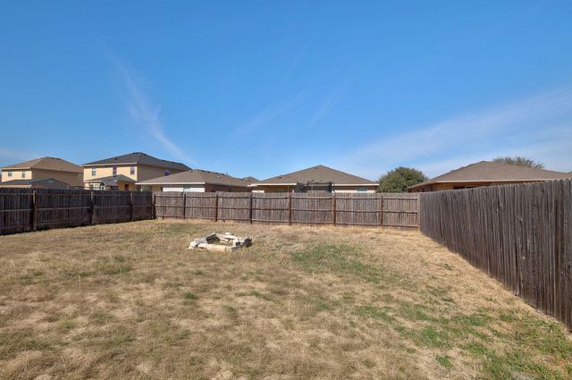 120 Mallard LN, Leander, TX 78641