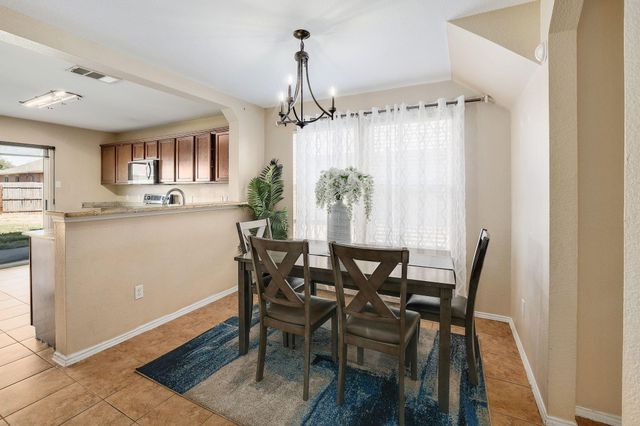 120 Mallard LN, Leander, TX 78641