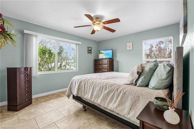 4814 SW 1st CT, Cape Coral, FL 33914