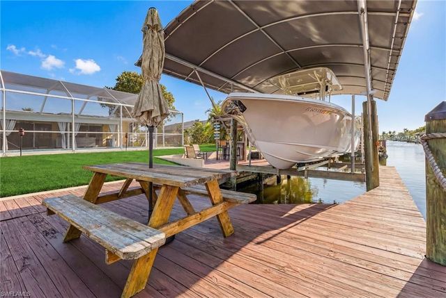 4814 SW 1st CT, Cape Coral, FL 33914