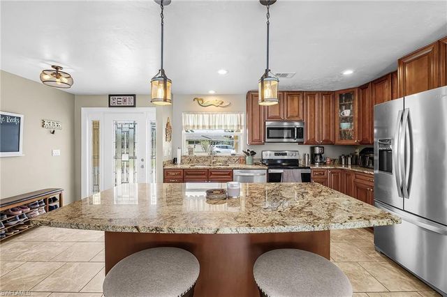 4814 SW 1st CT, Cape Coral, FL 33914