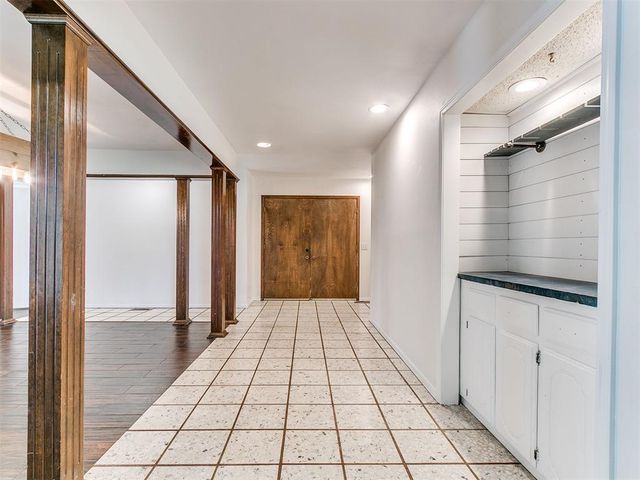 6517 Dulane Circle, Oklahoma City, OK 73132