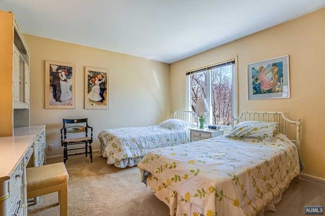 42-32 Debruin Drive, Fair Lawn, NJ 07410