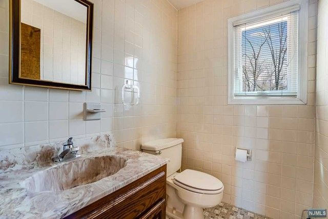 42-32 Debruin Drive, Fair Lawn, NJ 07410