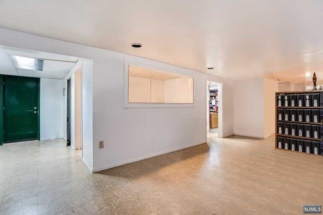 42-32 Debruin Drive, Fair Lawn, NJ 07410