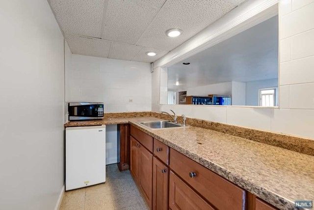 42-32 Debruin Drive, Fair Lawn, NJ 07410