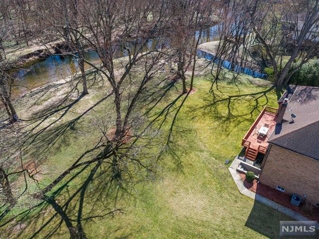 42-32 Debruin Drive, Fair Lawn, NJ 07410