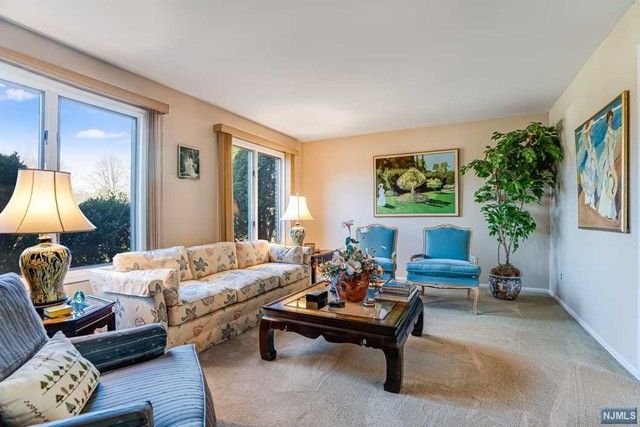 42-32 Debruin Drive, Fair Lawn, NJ 07410