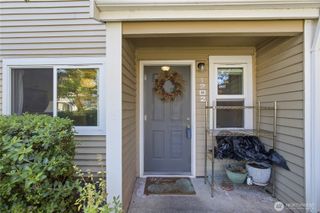 23707 13th Place S #1202, Des Moines, WA 98198