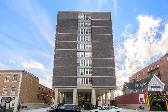 872 Massachusetts Avenue 303, Cambridge, MA 02139