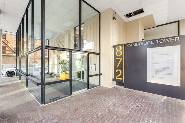 872 Massachusetts Avenue 303, Cambridge, MA 02139