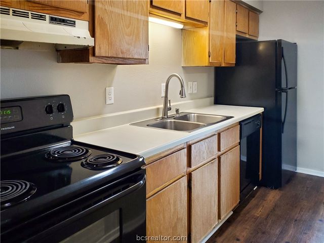306 Manuel Drive A-D, College Station, TX 77840