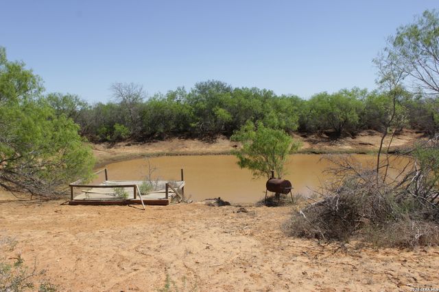 200 Rogers Ranch Road, Big Wells, TX 78830