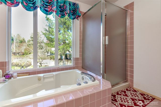 176 Eagle Ridge Drive E, Puyallup, WA 98374