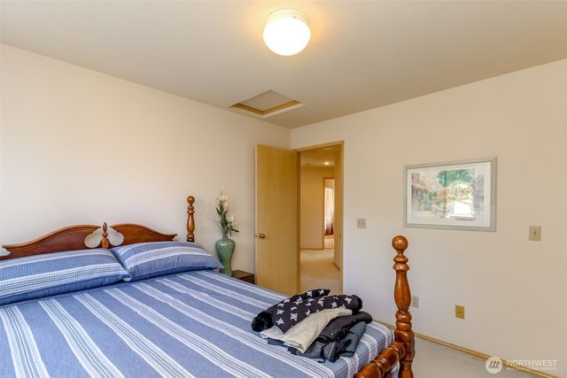 176 Eagle Ridge Drive E, Puyallup, WA 98374