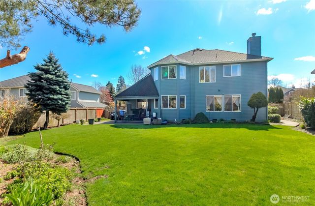 176 Eagle Ridge Drive E, Puyallup, WA 98374