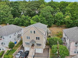 89 Overland Rd 1, Waltham, MA 02451