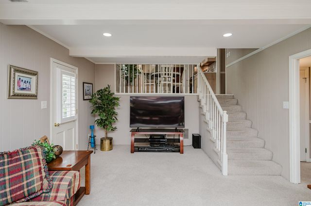 2613 SWISS LANE, Vestavia Hills, AL 35226
